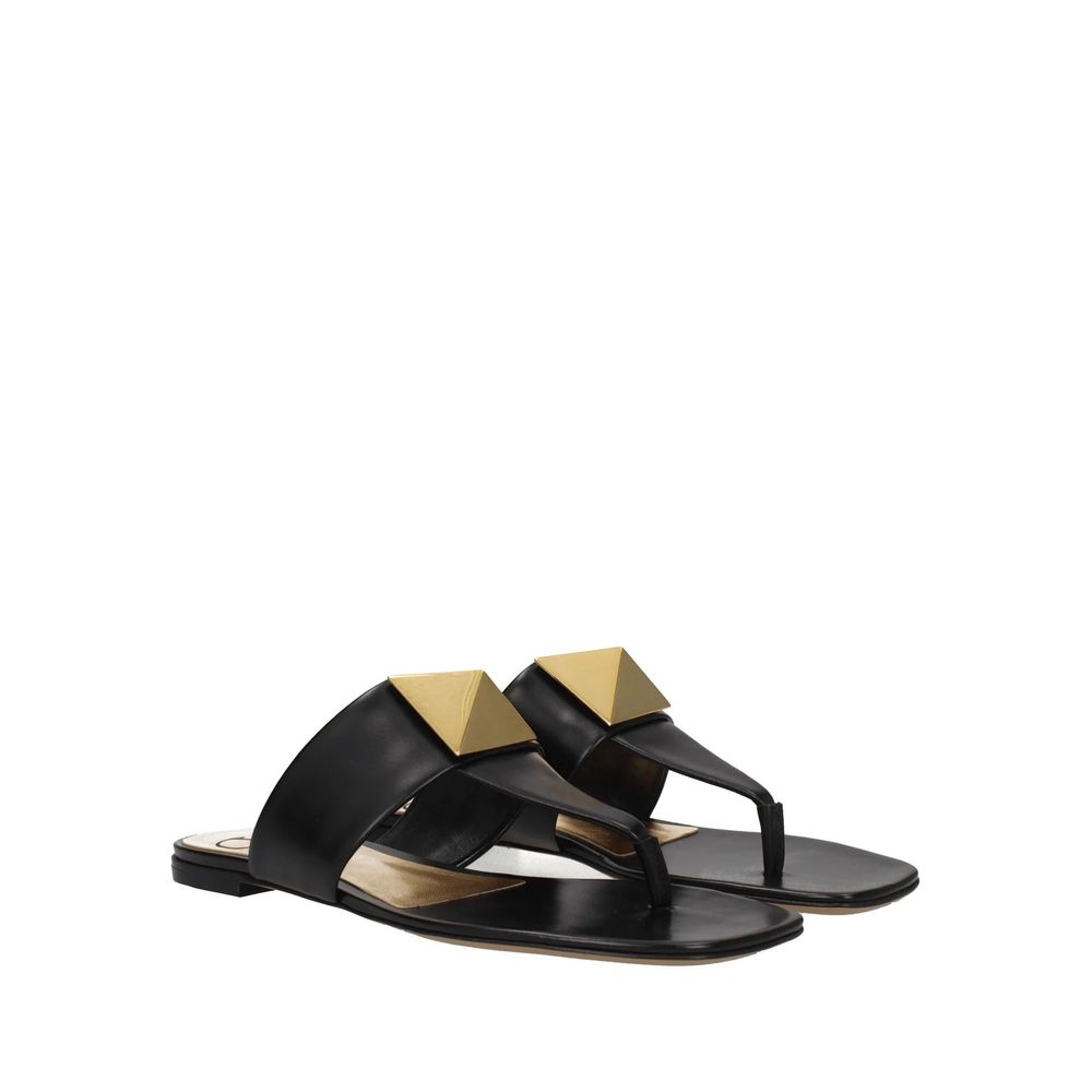 One Stud Leather Thong Sandals