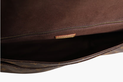 Monogram Canvas Menilmontant MM