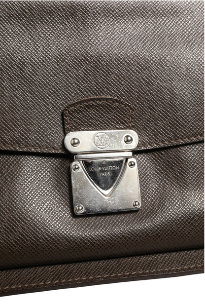 Belaia Clutch Taiga Leather