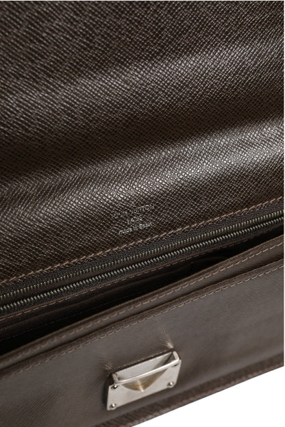 Belaia Clutch Taiga Leather