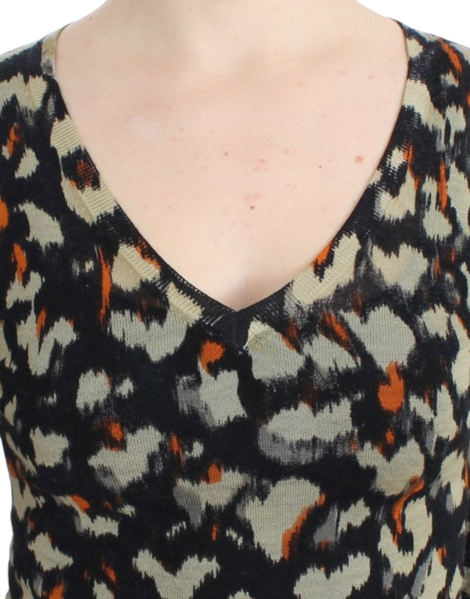 Multicolor v-neck wool jumper