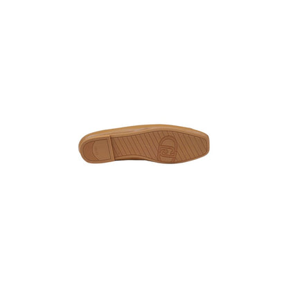 Beige Leather Flat Shoe
