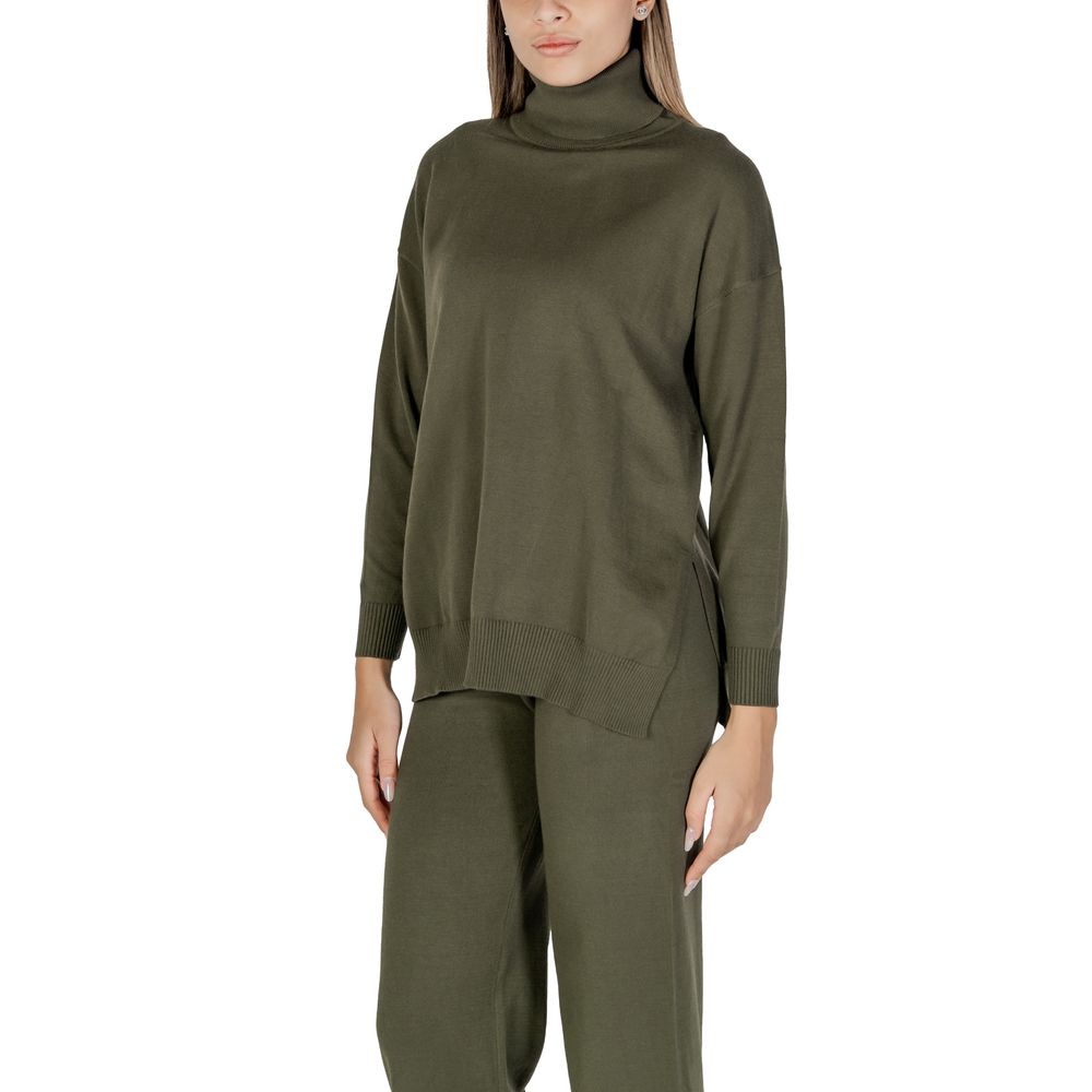 Green Viscose Turtleneck