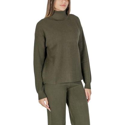 Green Viscose Turtleneck