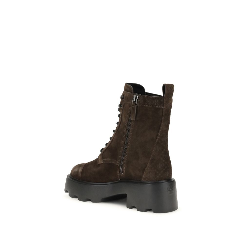 T Ankle Boots with grooved lug sole